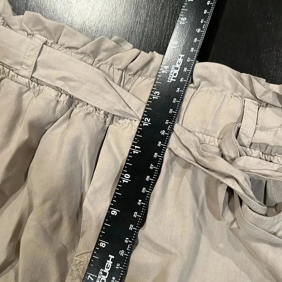 NWT Thread and Supply High Waisted Belted Paperbag Shorts Taupe Tan Womens XL - Picture 10 of 12